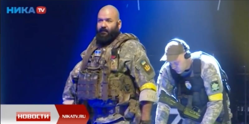 Ruští herci v ukrajinských uniformách přepadli divadlo v Kaluze.
