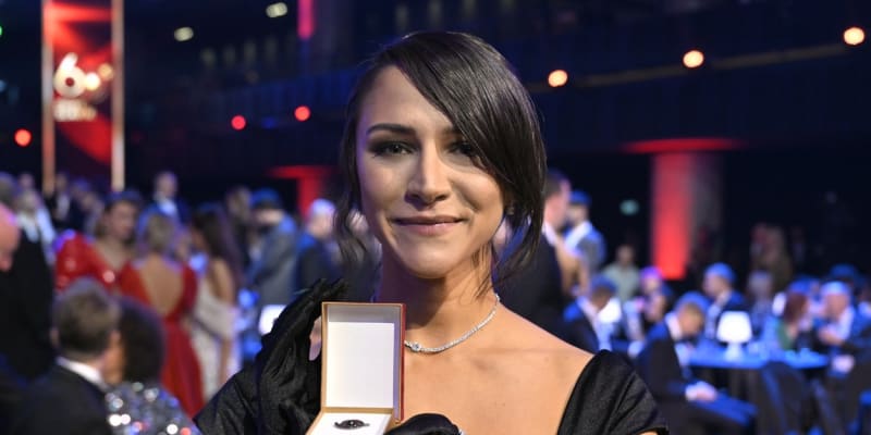 Eva Burešová získala třetí místo v kategorii zpěvaček. 