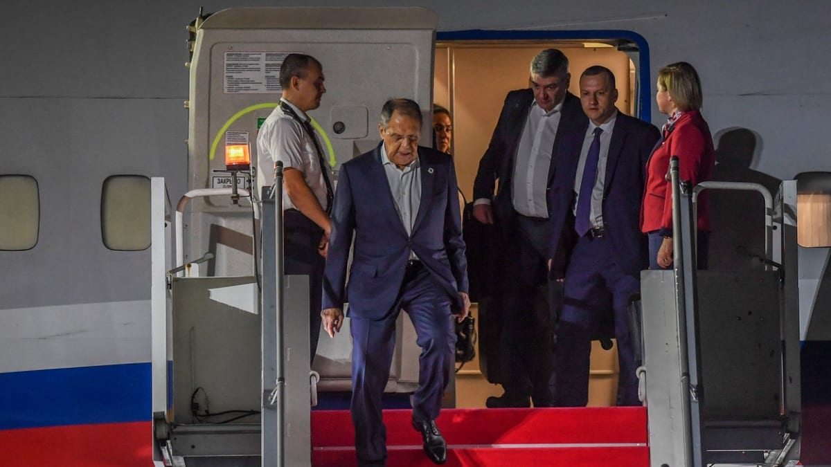 Sergej Lavrov byl krátce po svém příletu na summit G20 hospitalizován