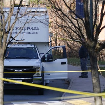 Střelbu na univerzitě ve Virginii nepřežili tři lidé. Mělo jít o mladé fotbalisty.