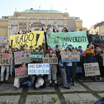 Za klima protestují i pražští vysokoškoláci (14. listopadu 2022).