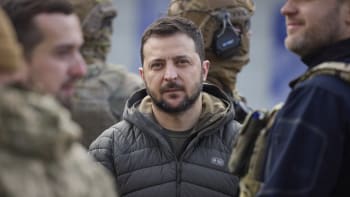 ON-LINE: Ukrajinci ukázali ruské opevnění u Bachmutu. Zelenskyj naznačil, kdy skončí válka