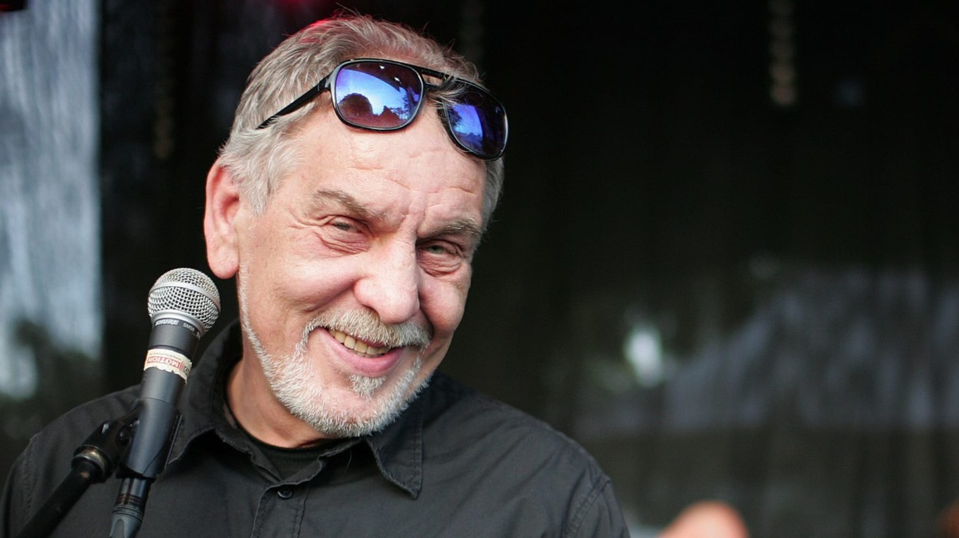 Písničkář Wabi Daněk zemřel v roce 2017.