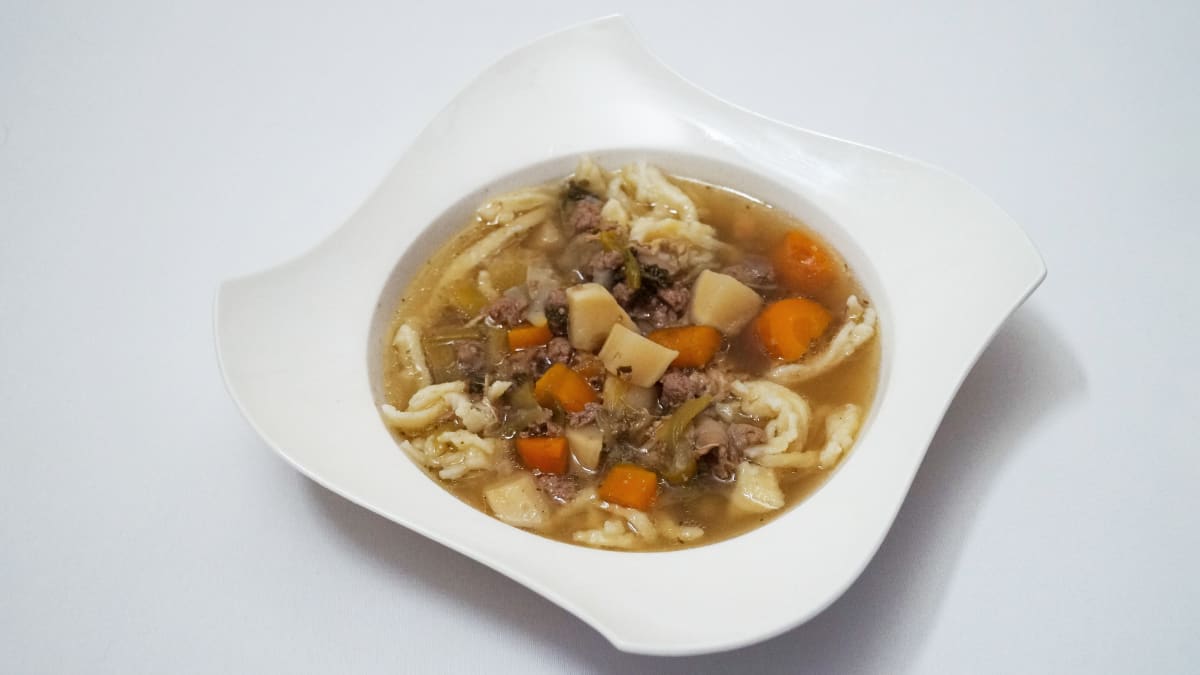 餃子と自家製麺のスープ 