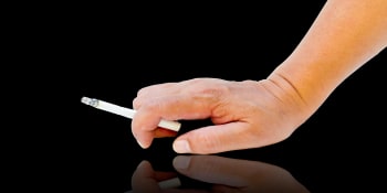 Jediná cigareta vám vezme až půl hodiny života, varuje odbornice na boj s kouřením