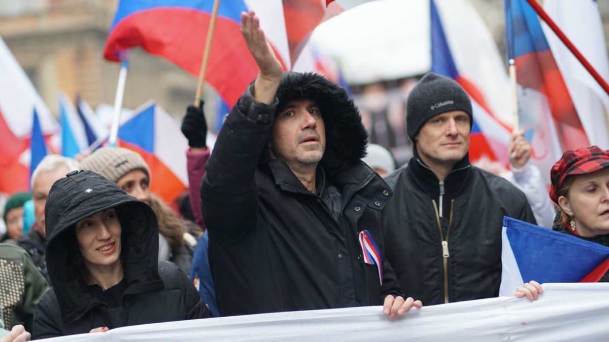Demonstraci organizuje aktivista Ladislav Vrabel 