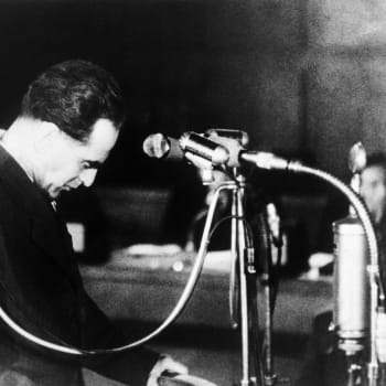 Rudolf Slánský před státním soudem v procesu s tzv. Protistátním spikleneckým centrem Rudolfa Slánského a spol. v listopadu 1952