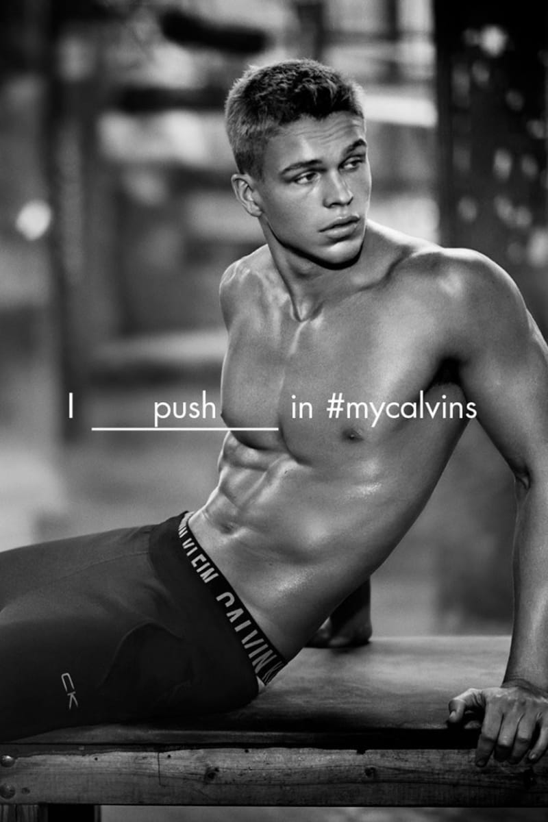 Odvážné reklamy se sexuálním podtextem se staly hlavním poznávacím znakem značky Calvin Klein.