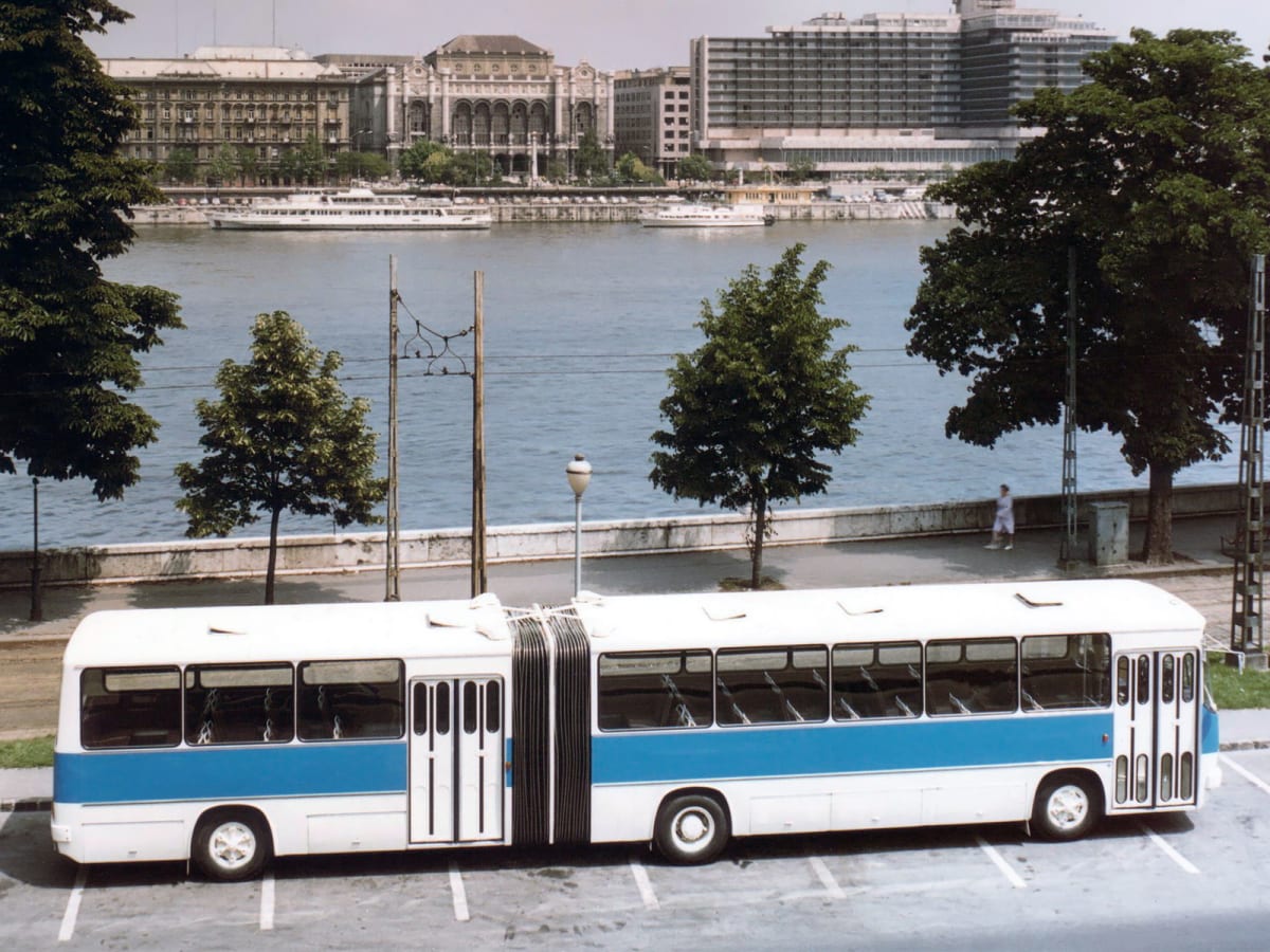 Autobusy Ikarus řady 200