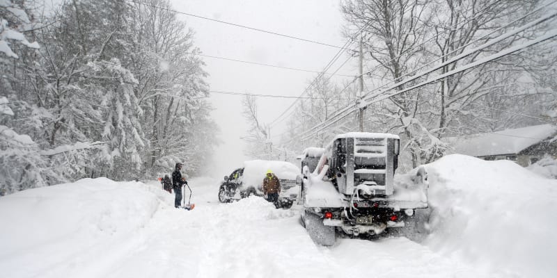 Severovýchod Spojených stát se potýká se sněhovou apokalypsou.