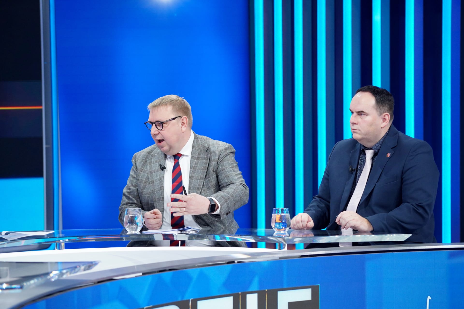 Poslanci Aleš Huchelka (ANO) a Jan Hrnčíř (SPD) v Partii Terezie Tománkové, 20. listopadu 2022