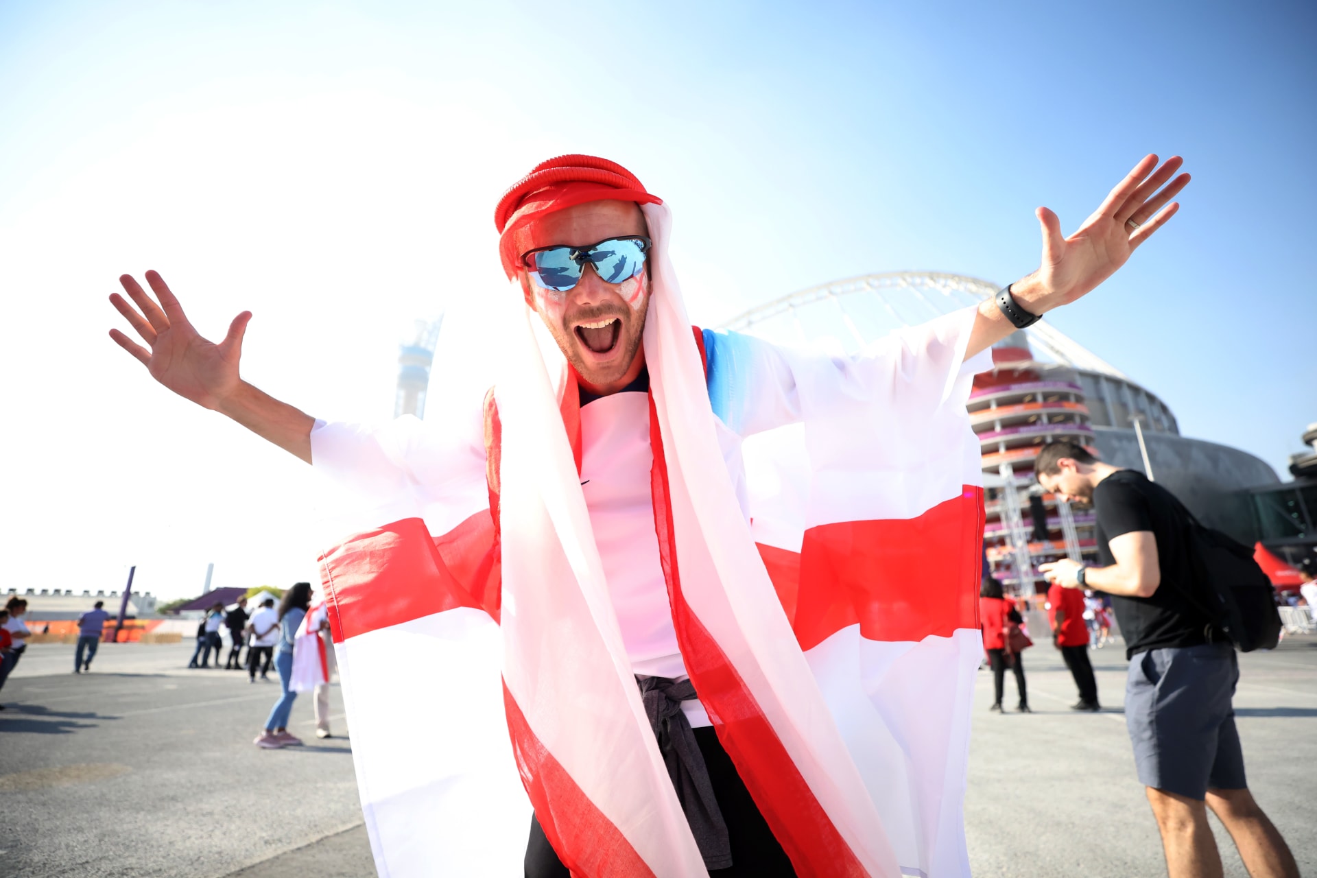 Dva angličtí fanoušci si z Kataru kromě fotbalových zážitků odvezou jednu kuriózní historku.
