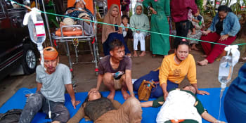 Indonéský ostrov Jáva zasáhlo zemětřesení. Vyžádalo si 162 mrtvých a stovky zraněných