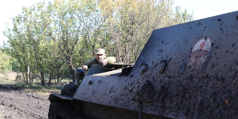 Střet ruské a ukrajinské armády u doněckého Bachmatu už se dá dlouhé týdny označit jako jatka či krvavá lázeň.