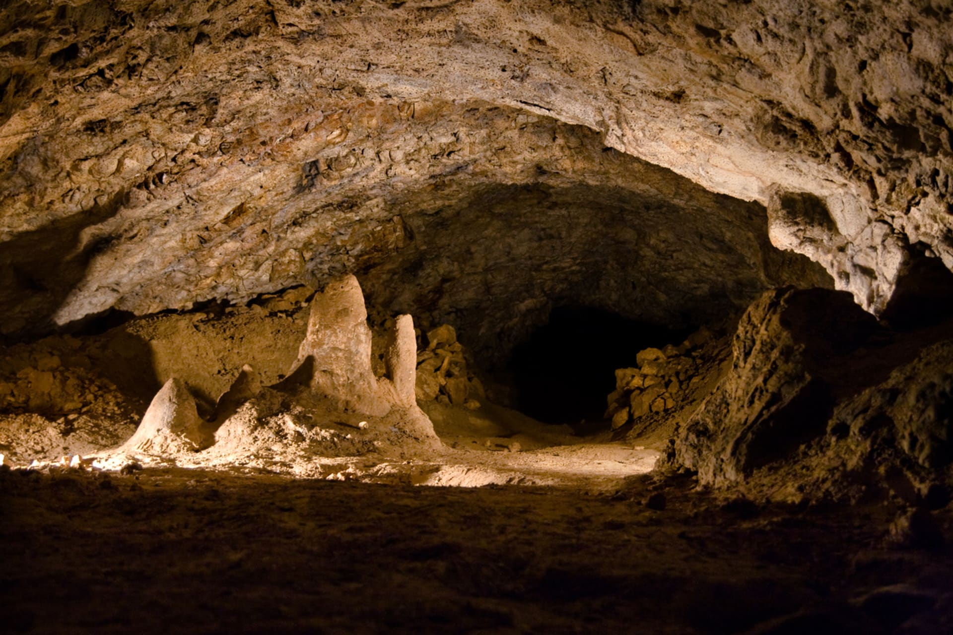 Některé jeskyně jsou skutečně fascinující