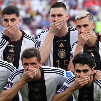 Speciální protest Němců na mistrovství světa v Kataru.