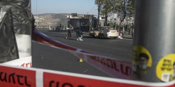 Teroristický útok Palestinců? Na autobusových zastávkách v Jeruzalémě vybouchly dvě bomby