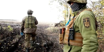 Ukrajinští vojáci jsou líní, kritizují Češi bojující proti Rusku. Prozradili i výši žoldu