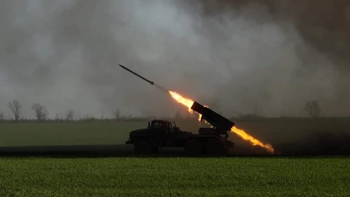 Ukrajinci nasadili salvové raketomety. (30. duben)
