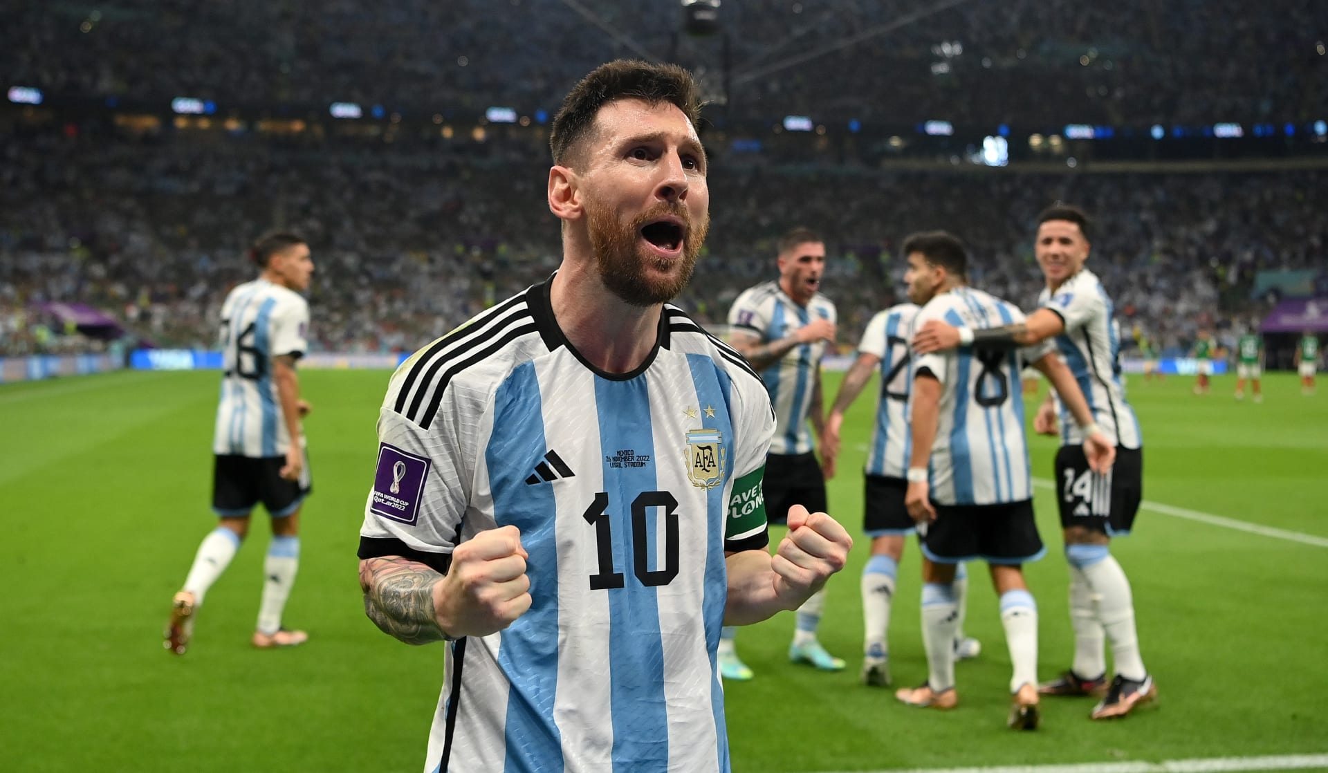 Lionel Messi v emocích po gólu proti Mexiku.