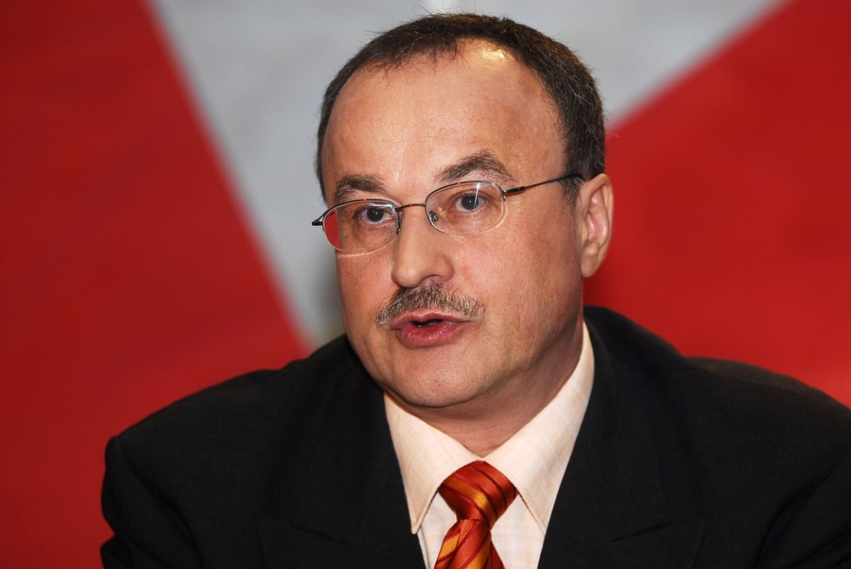 Tomáš Kvapil byl ministrem pro místní rozvoj.
