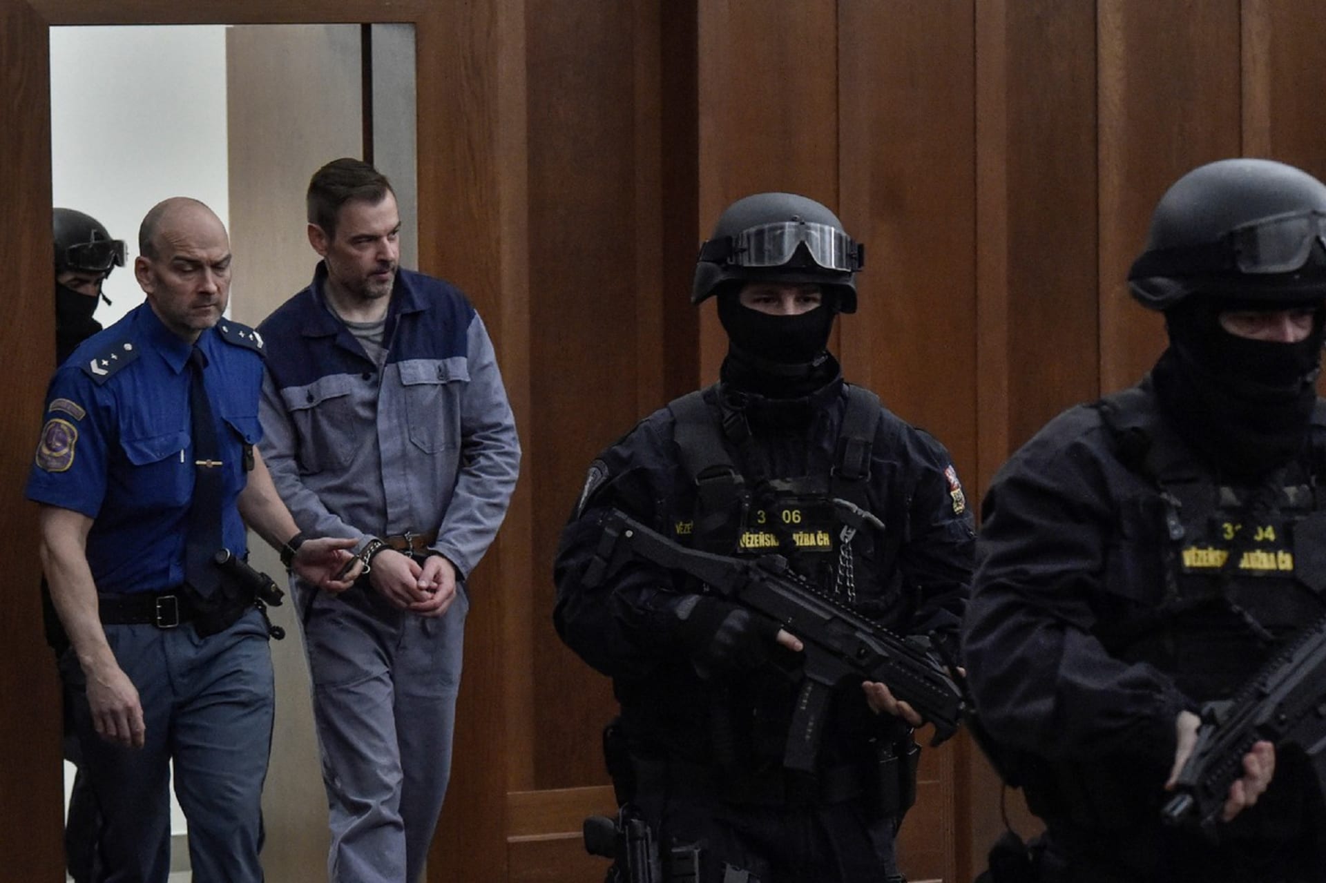 Krajský soud v Ostravě 29. listopadu 2022 začal projednávat žádost Petra Kramného odsouzeného za dvojnásobnou vraždu.