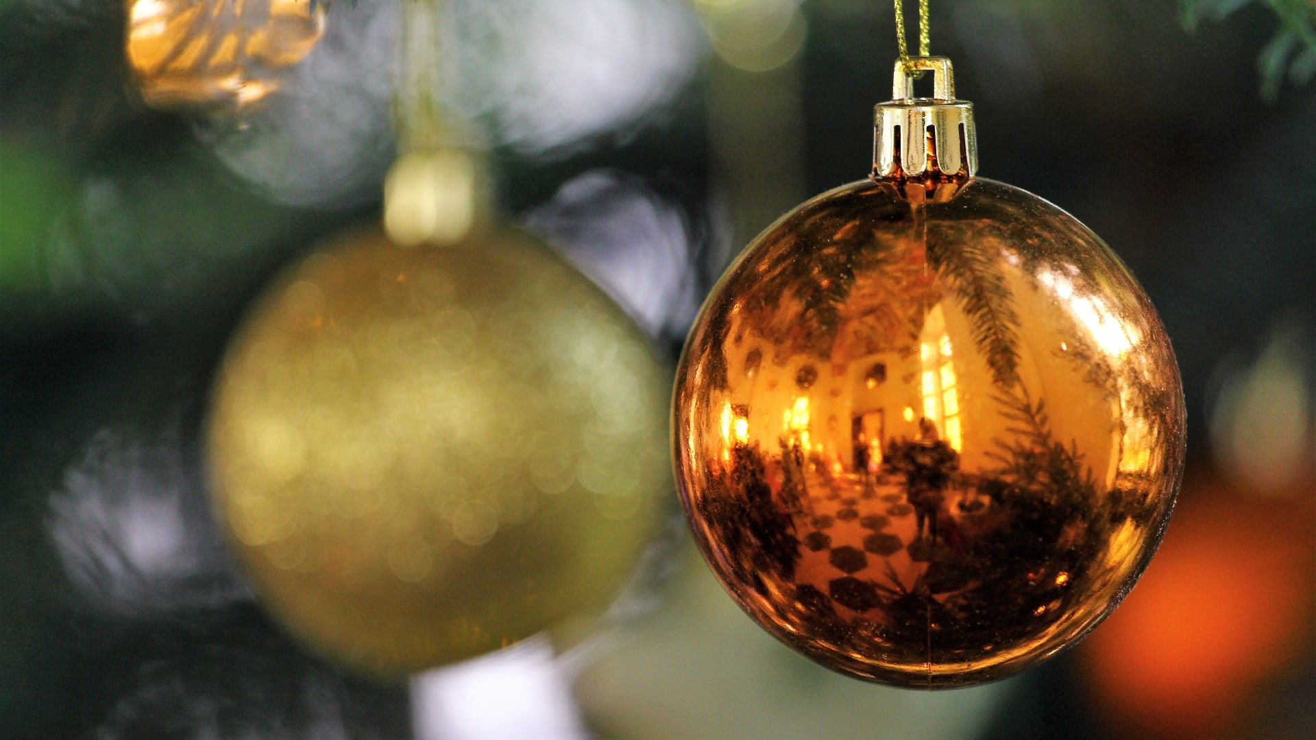 Vánoce na Vysočině: Jako každý rok se můžete těšit na spoustu vánočních akcí, které navodí tu správnou slavnostní atmosféru. Přijeďte si třeba nakoupit originální dárky na tradiční vánoční trhy na zámek ve Žďáru nad Sázavou.