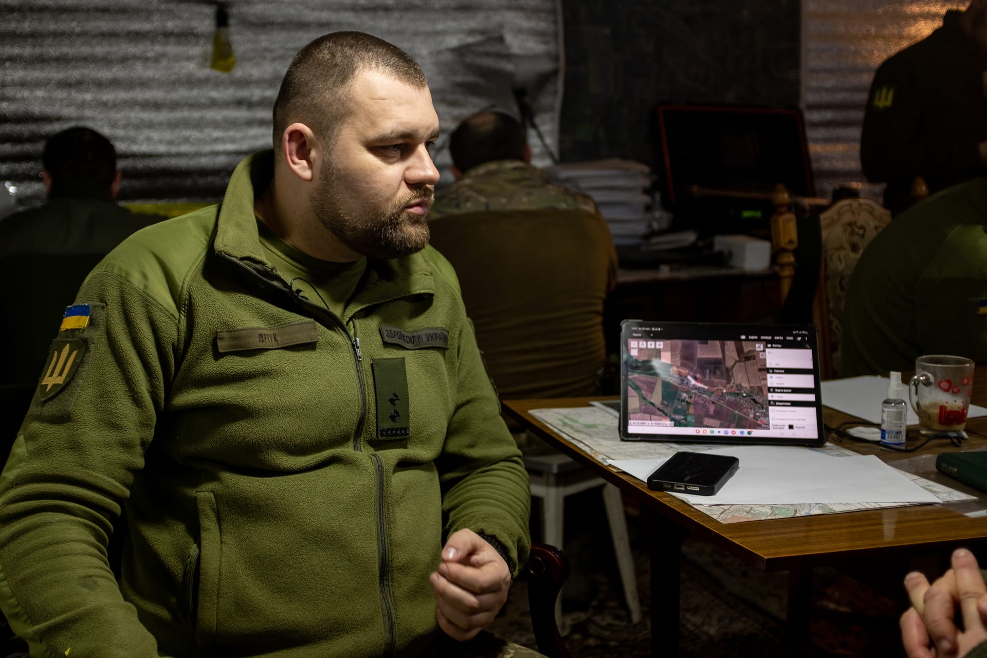 Ukrajinský velitel v podzemním stanovišti na Donbasu