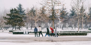 Česko zasype další sníh. Meteorologové varují před závějemi, jazyky i mrazivými teplotami