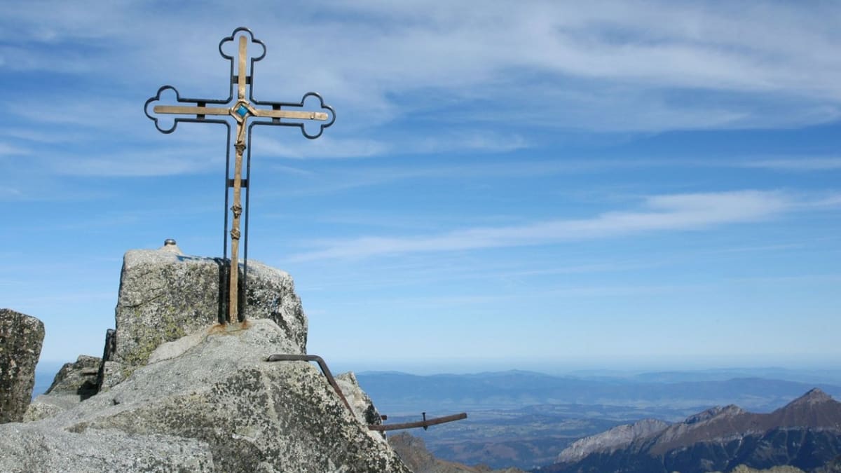 Kříž na Garlechovském štítu v Tatrách