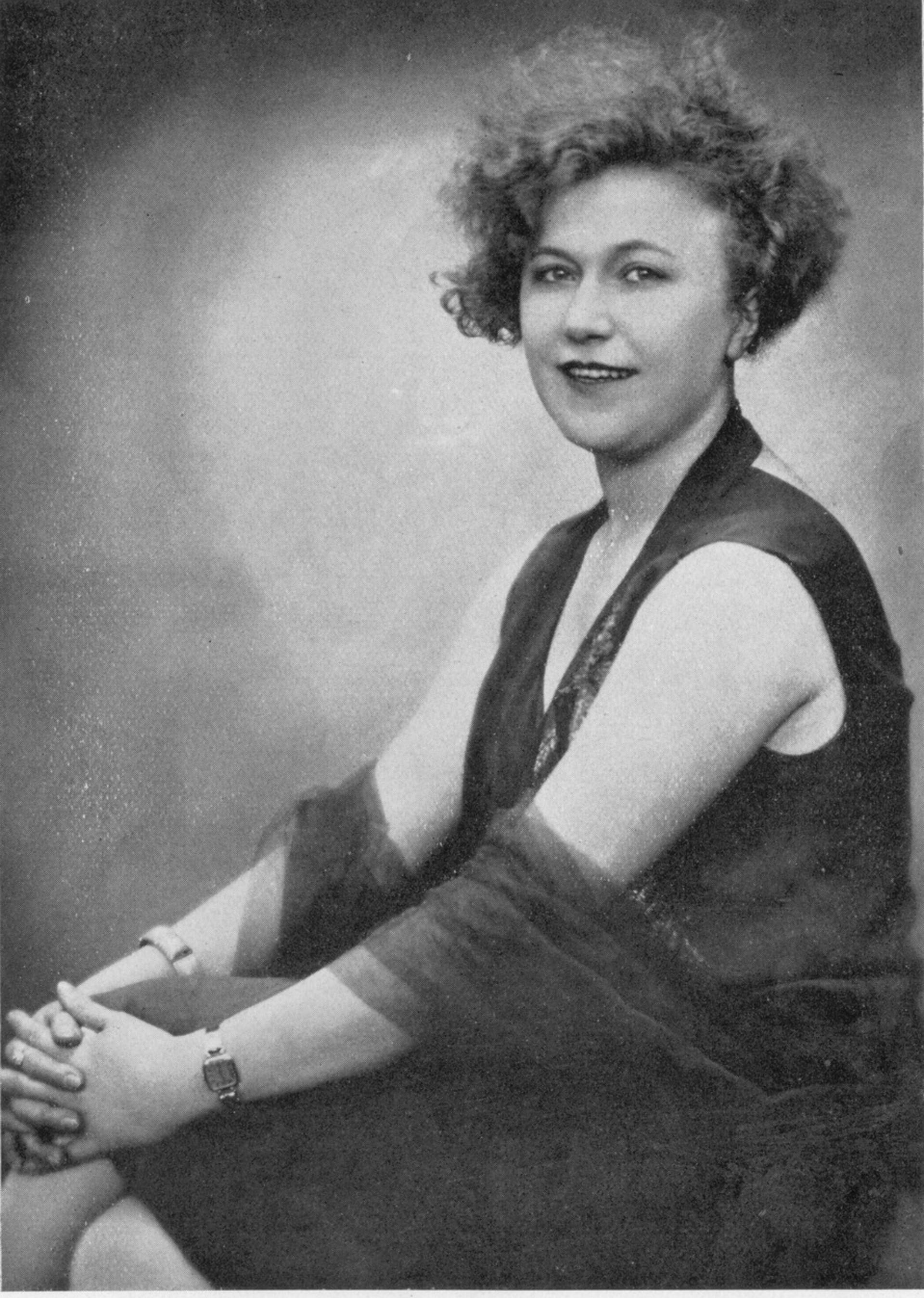 Olga díky své tvrdohlavosti dokázala zvládnout roky nátlaku od Čapkovy matky a posléze i nacistů.