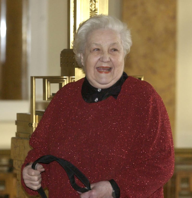 Antonie Hegerlíková se narodila 27. listopadu 1923 v Bratislavě. 