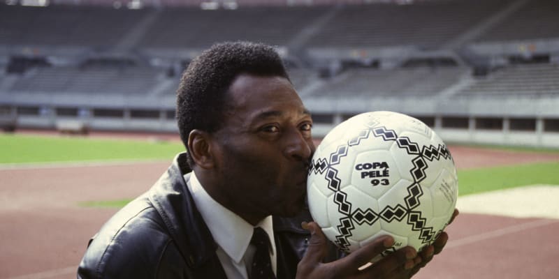 Pelé vyhrál třikrát mistrovství světa, což se žádnému jinému fotbalistovi nepovedlo.