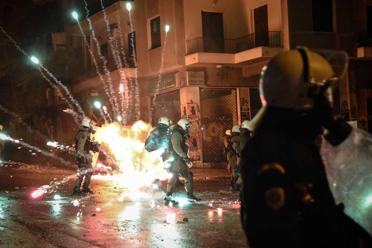 Hlavním městem Řecka každoročně otřásají nepokoje (6.12.2018).