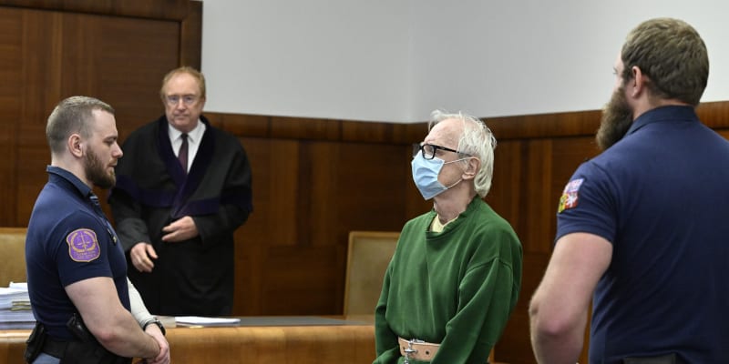 Jiří Dvořák dostal za své zločiny doživotní trest (5.12.2022).