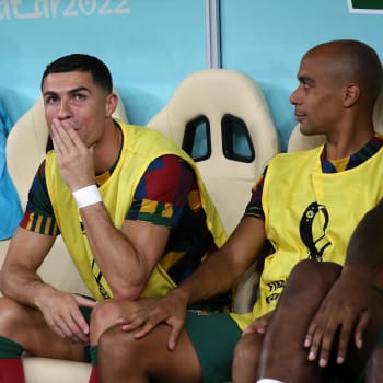 Ronaldo musel v Kataru vstřebávat novou roli. Dlouhé roky Portugalsko táhl, teď se z něj stal náhradník