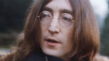 Před 42 lety byl zastřelen John Lennon. Co se tehdy stalo?