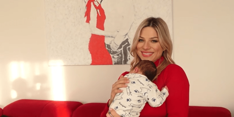 Eva Perkausová se poprvé od porodu objevila před televizní kamerou