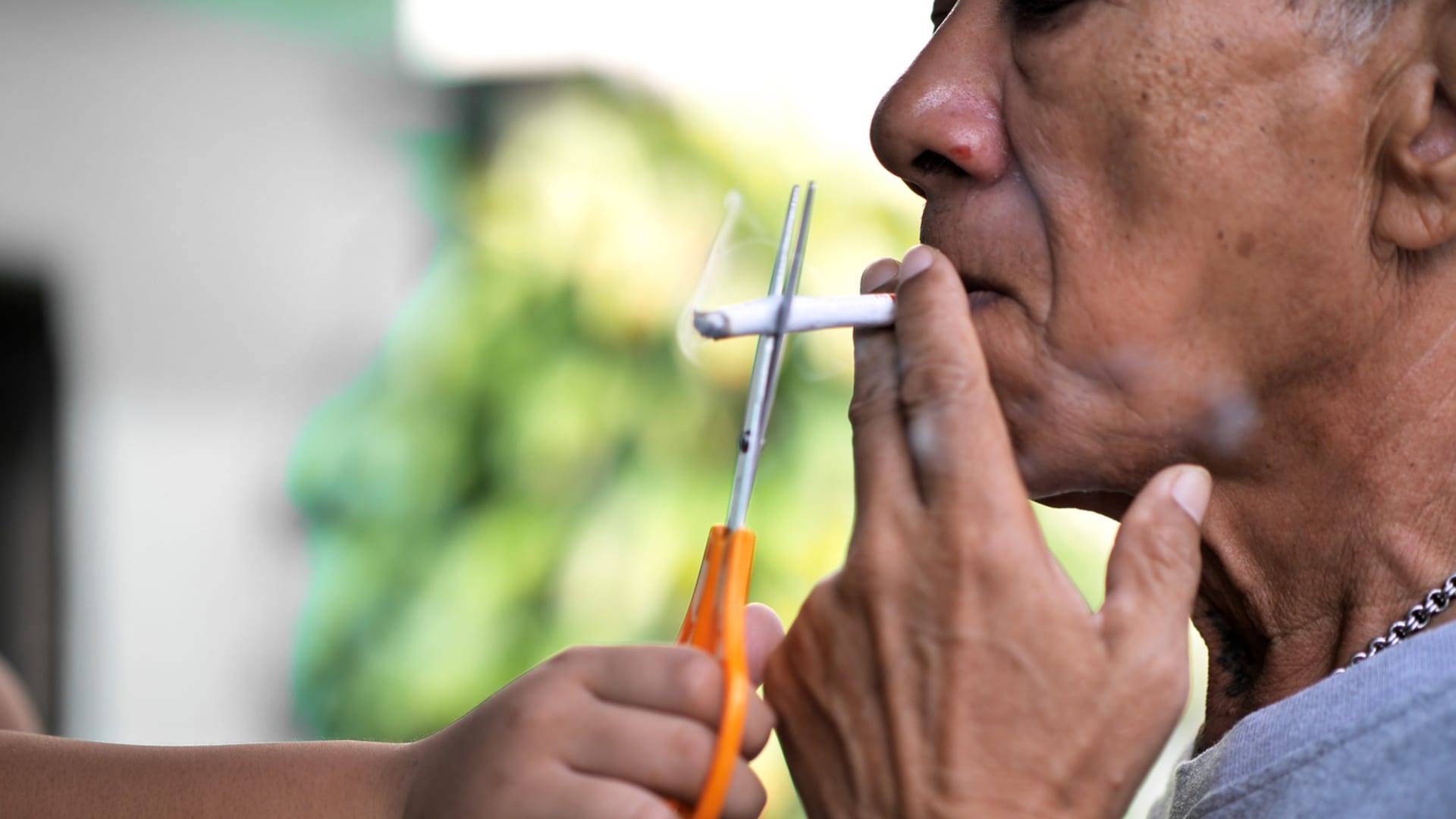 Statistiky a výzkumy hovoří jasně: Je lepší přestat kouřit 