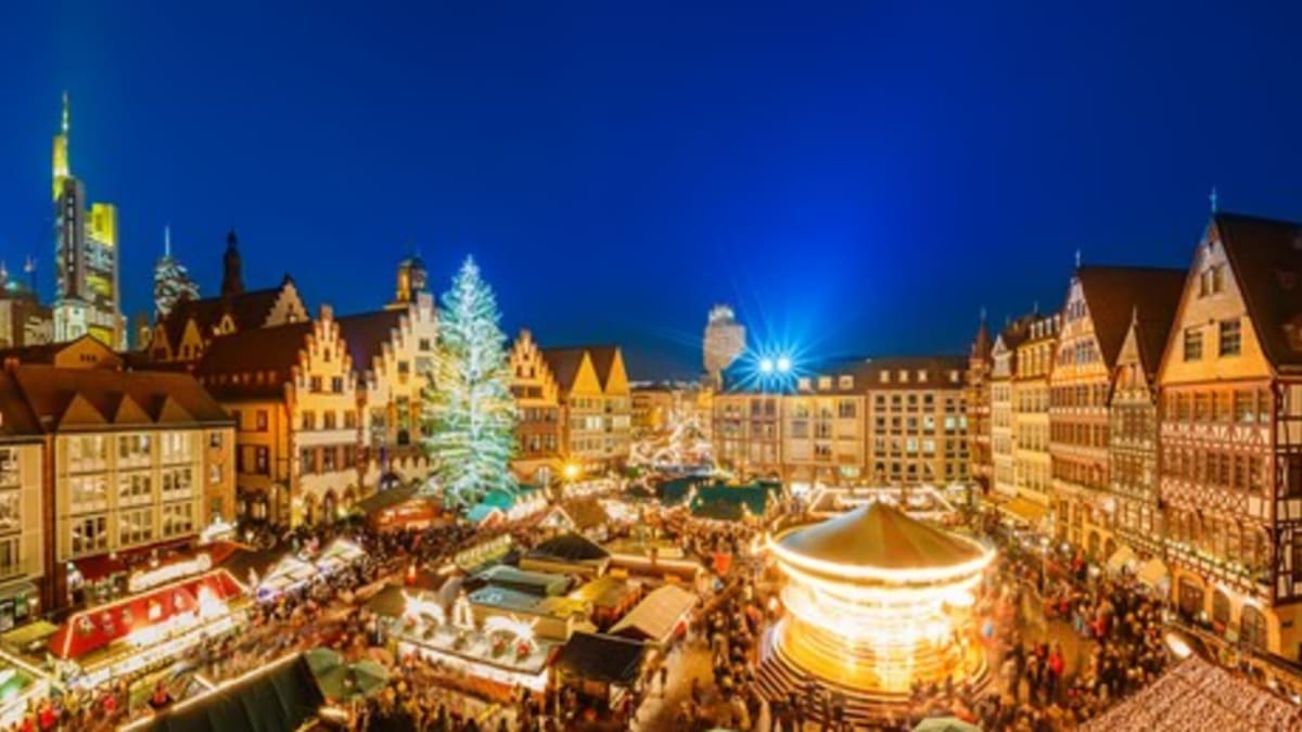 Vánoční trhy v německém Frankfurtu.