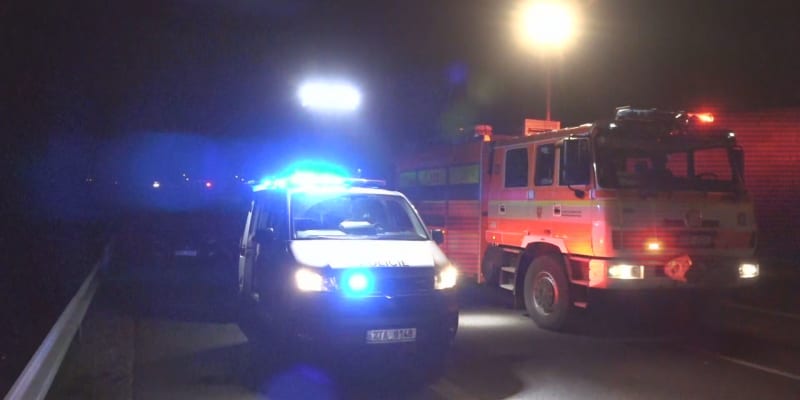 Při čelním střetu dvou aut v Opavě zemřela spolujezdkyně. Další dvě ženy a dvě děti se zranily. 