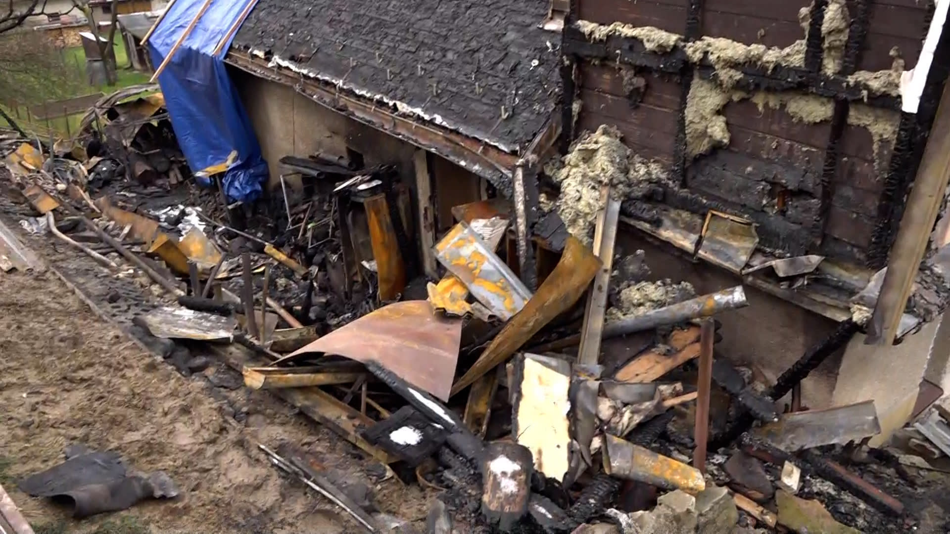 Rodině ze Zubří na Vsetínsku vyhořel dům.