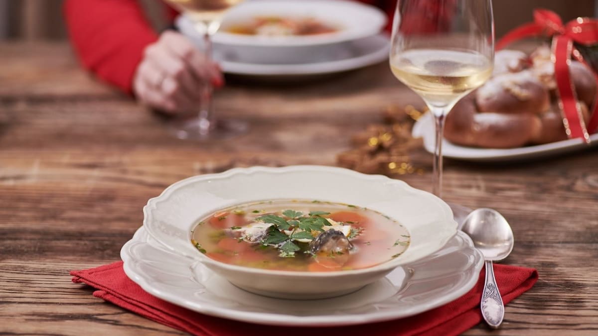 K rybí polévce se hodí šumivé nebo tiché bílé víno