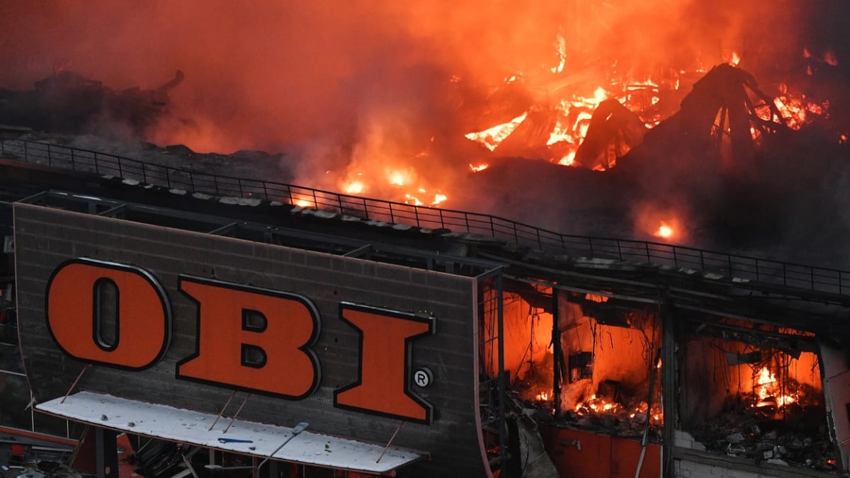 Požár obchodního domu v ruské Moskvě.