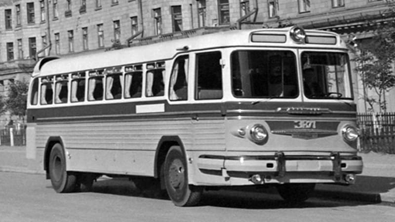 Sovětský autobus budoucnosti pádil neskutečnou rychlostí. Soudruzi ale udělali zásadní chybu