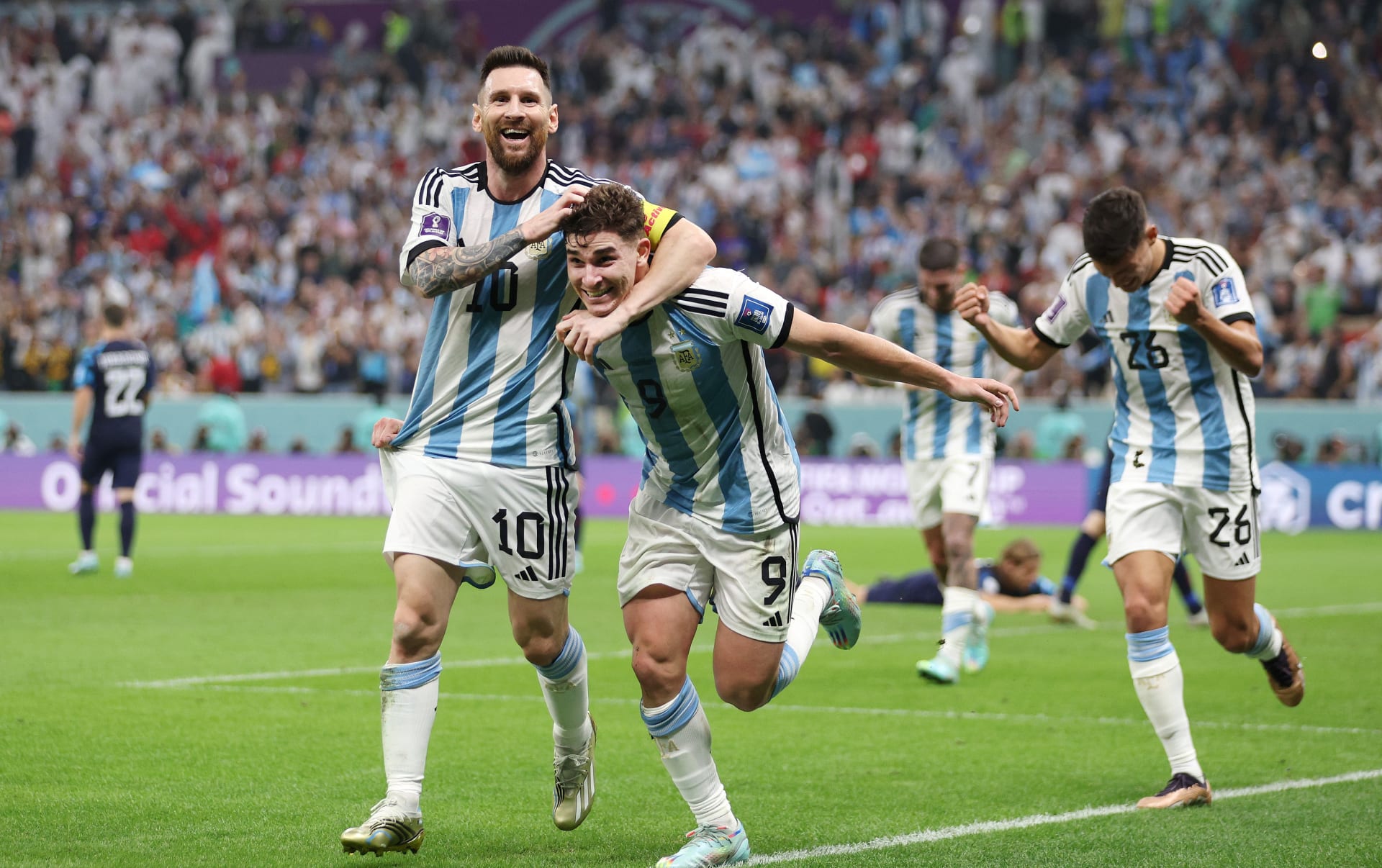 Lionel Messi a Julián Álvarez. Dva strůjci argentinského postupu do finále.