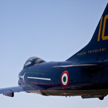 Akrobatické letadlo italské armády: tým Frecce Tricolori