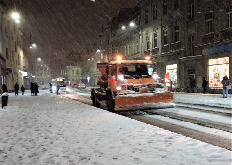 Ostrava, centrum. Pondělní sněhová kalamita v moravskoslezské metropoli.