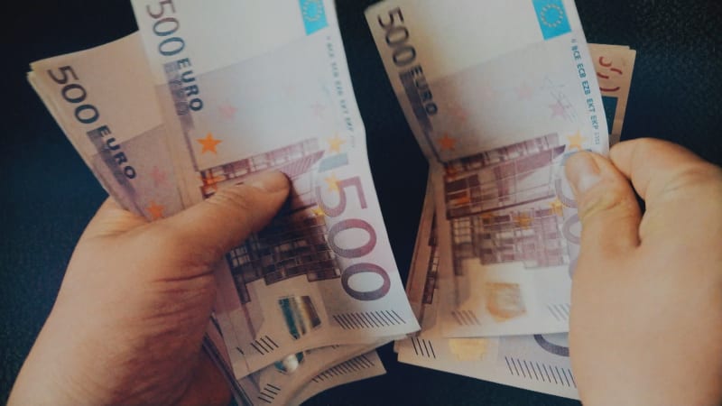 Slovenský policista zmizel i s penězi z pokut.
