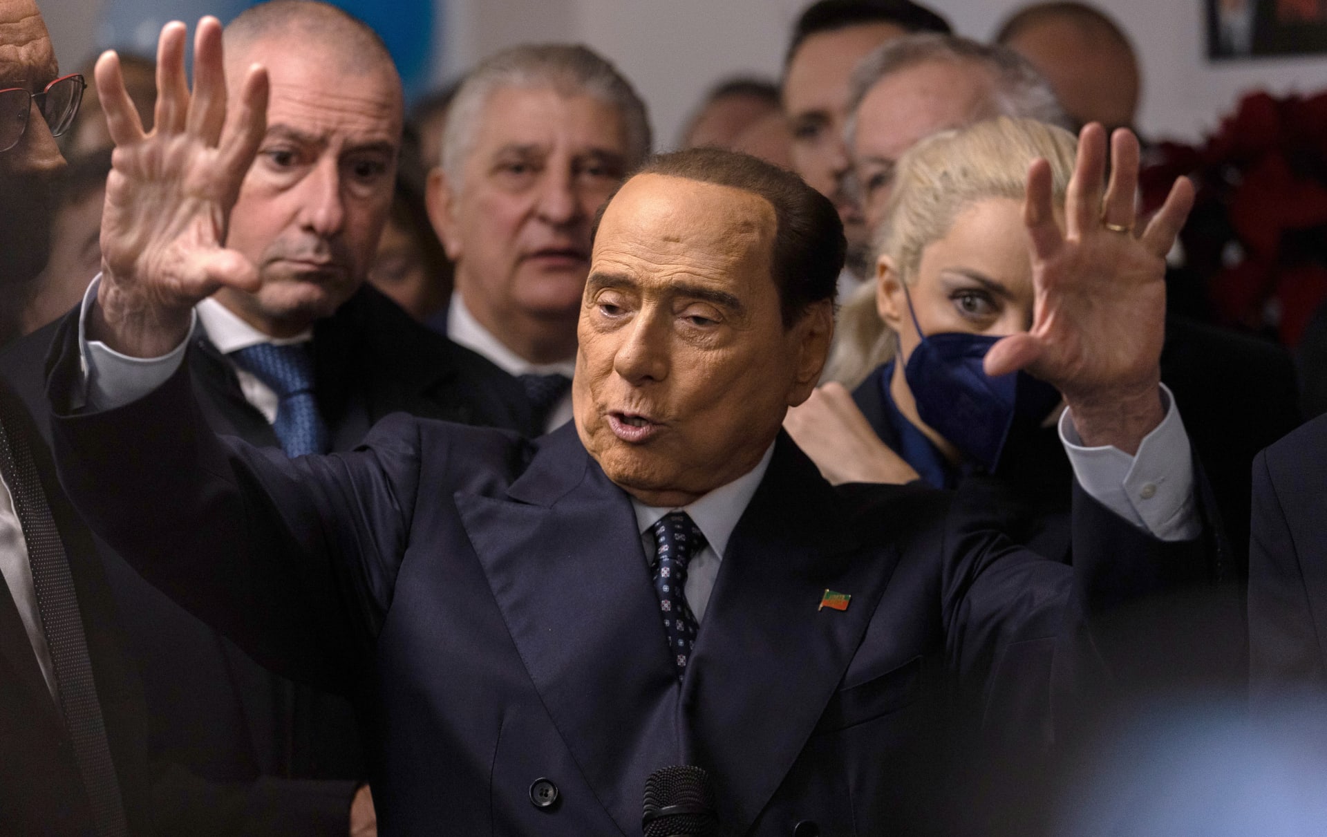 Bývalý italský premiér Silvio Berlusconi nabídl fotbalistům Monzy netradiční motivaci.